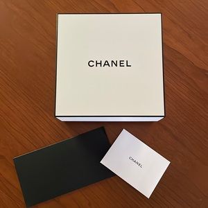 CHANEL Square White & Black Gift Box - Medium